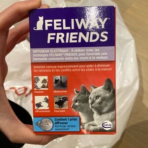 Feliway Friends plug in diffuser device